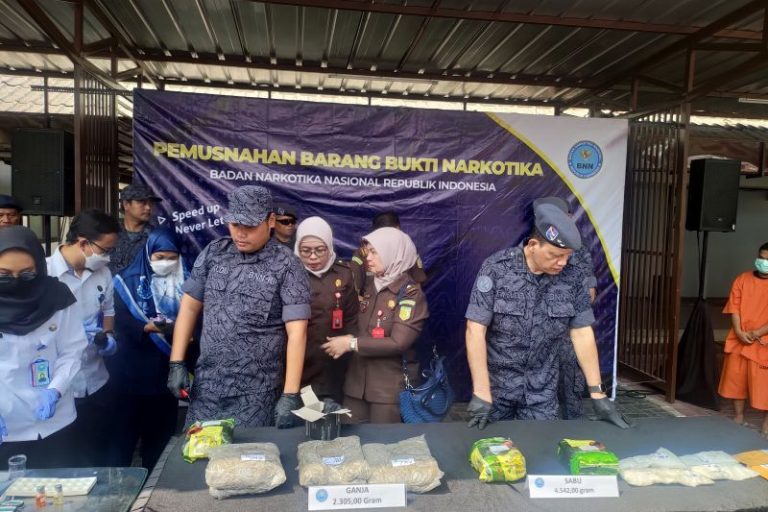 BNN musnahkan 4,5 kg sabu, salah satu pelaku warga Aceh Timur