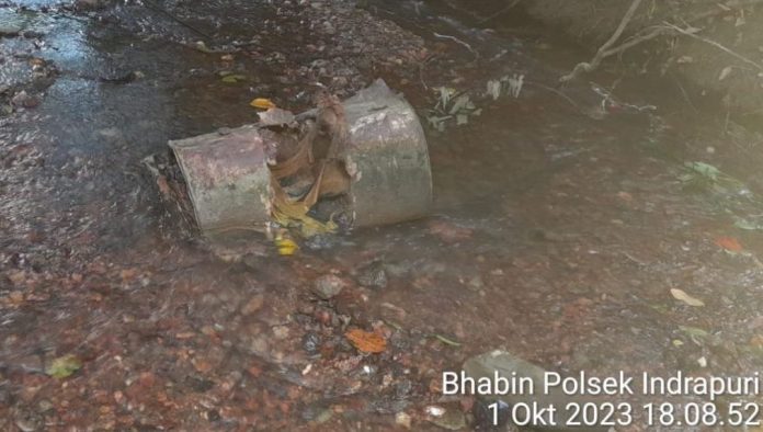 Warga Aceh Besar temukan kerangka manusia dalam drum yang dicor semen