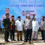 Irjen Pol Achmad Kartiko salurkan buku dan sumur bor, Pj Bupati Aceh Besar : Terimakasih Pak Kapolda