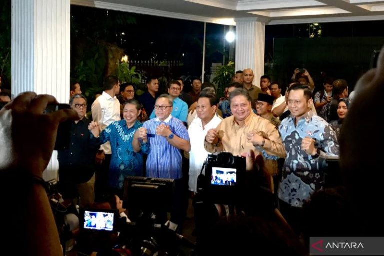 Masih tercatat sebagai kader aktif PDI Perjuangan, Gibran ditetapkan cawapres dampingi Prabowo Subianto