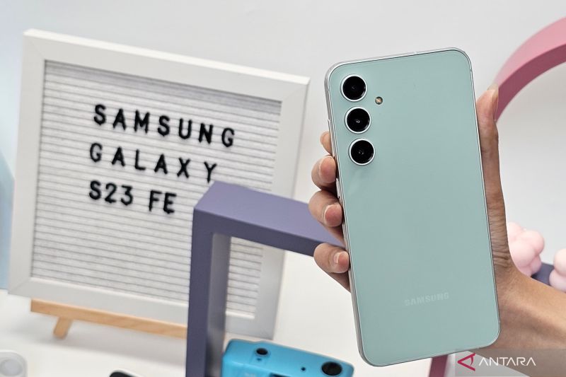 Samsung Galaxy S23 FE resmi dijual di Indonesia seharga Rp9,9 jutaan