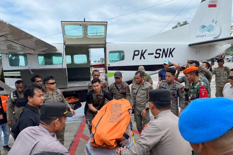 Dua anggota Brimob tertembak di Papua, satu gugur