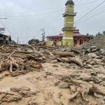 256 warga mengungsi akibat banjir bandang di Aceh Selatan