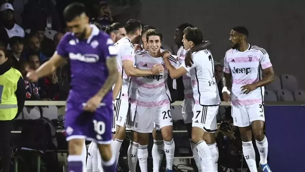 Menang 1-0 atas Fiorentina, Juventus tempel Inter Milan puncak klasemen Liga Italia