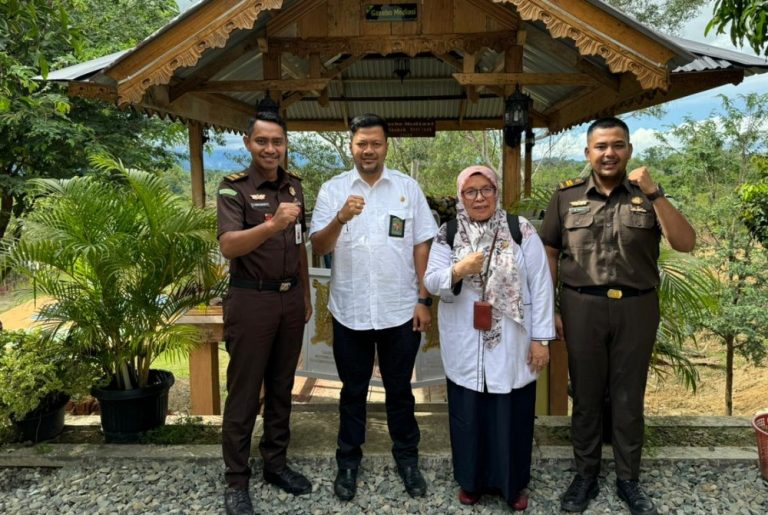 Hakim Agung Ainal Mardhiah kunjungi Mahkamah Syar’iyah Jantho