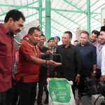 Pj Bupati Aceh Besar dan Ketua KPA  Pusat resmikan pabrik pupuk magnesium