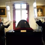 Bekas topi Napoleon Bonaparte laku terjual Rp32,5 miliar
