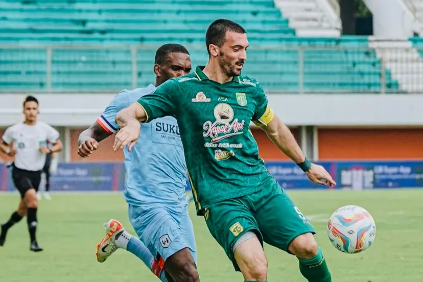 Dusan Stevanovic absen bela Persebaya sebulan