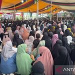 Ribuan warga Aceh Timur sambut kedatangan Capres Anies Baswedan