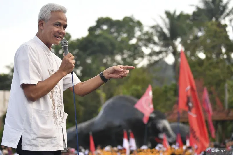 Ganjar Pranowo keliling Jawa Tengah