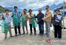Aceh Tengah uji coba pengembangan kerang mutiara di Danau Lut Tawar