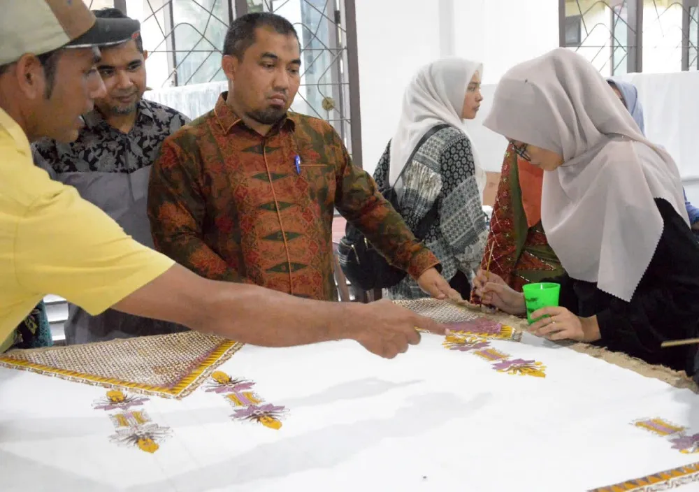 Nyan Cap, batik khas produksi Aceh Besar