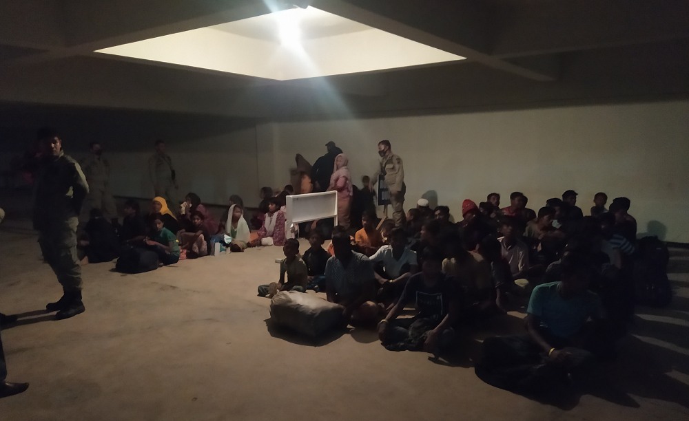 Tujuh imigran Rohingya diperiksa polisi, 128 lainnya ditempatkan di basement Balee Meuseuraya Aceh
