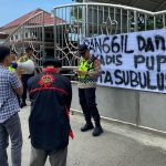 Mahasiswa demo Kejati Aceh tuntut dugaan korupsi di Subulussalam
