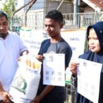 3.389 KPM di Darul Imarah terima bantuan pangan dari pemerintah, diserahkan Pj Bupati Muhammad Iswanto