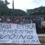 Guru Besar Undip Semarang “Indonesia dalam darurat demokrasi”