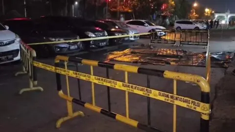 Satu keluarga diduga bunuh diri dengan cara lompat dari lantai 22 di Jakarta