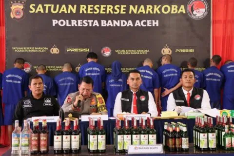 Polresta Banda Aceh tangkap 11 pedagang Miras, dijerat Qanun Jinayat ancaman hukuman 60 kali cambukan