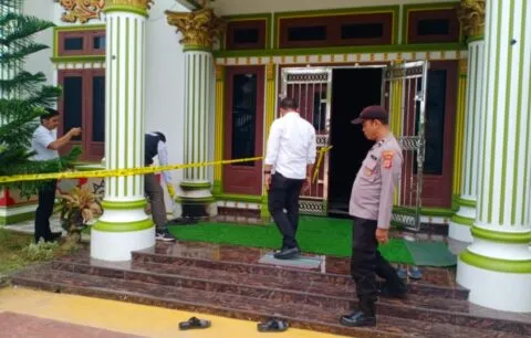 Rumah Ketua PA di Aceh Timur dilempar bom