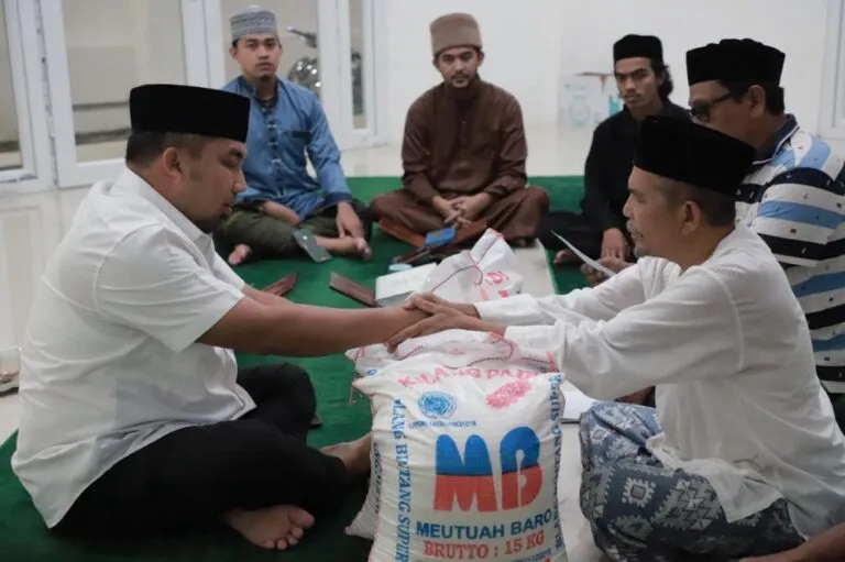 Pj Bupati Aceh Besar minta penyaluran zakat fitrah tepat sasaran