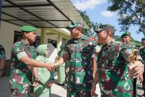 Kasad tinjau pembangunan rumah prajurit di Jawa Timur