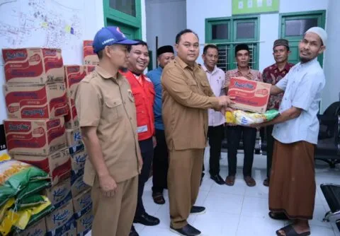 Pemkab Aceh Jaya salurkan bantuan bagi korban banjir