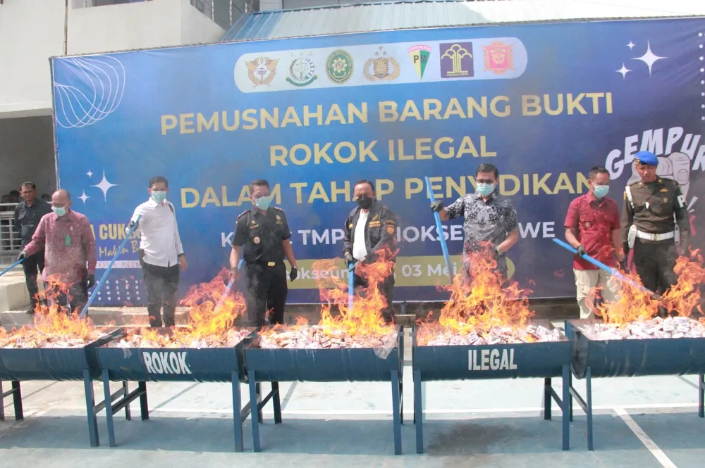 Bea Cukai Lhokseumawe musnahkan 298 ribu batang rokok ilegal