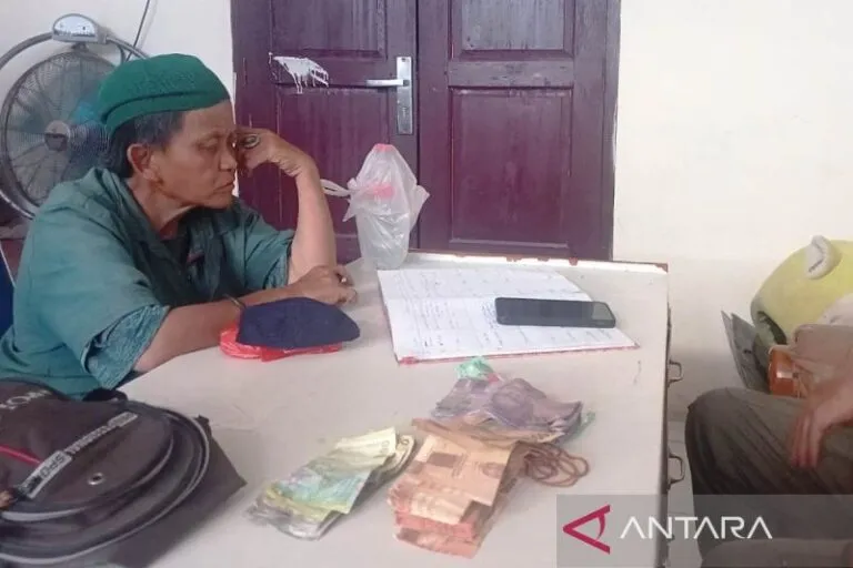 Petugas temukan uang Rp20 juta dari seorang pengemis di Aceh Barat