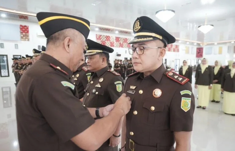 Kajati Aceh lantik wakajati dan pejabat utama serta kepala kejaksaan negeri