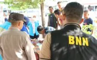 BNN Banda Aceh tes urin 20 supir angkutan umum di Terminal Lueng Bata, dua orang positif narkoba