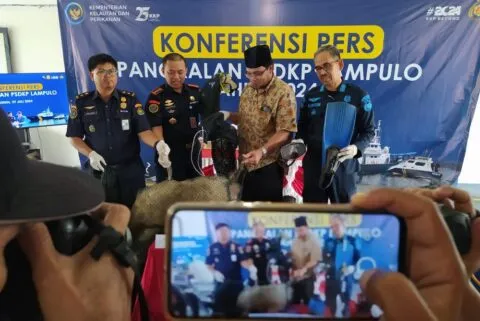 PSDKP Lampulo Amankan Dua Boat Pengebom Ikan di Perairan Pulo Aceh, Empat Awak Kabur