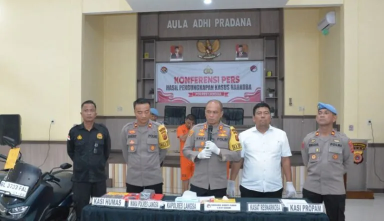 Polres Langsa grebek rumah Pak Chik, sabu 1 kilogram diamankan