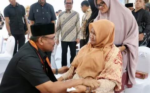 Teumutuk peng, tradisi sambut Safrizal di Aceh