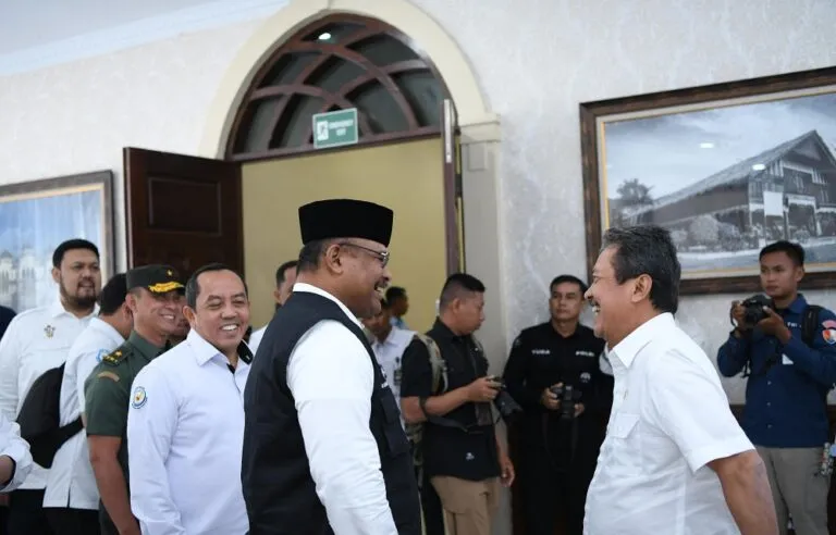 Menteri KKP kunjungi Aceh, disambut Pj Gubernur Safrizal