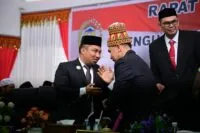 40 anggota DPR Aceh Besar resmi dilantik, Pj Muhammad Iswanto : Selamat, mari bergandengan tangan 