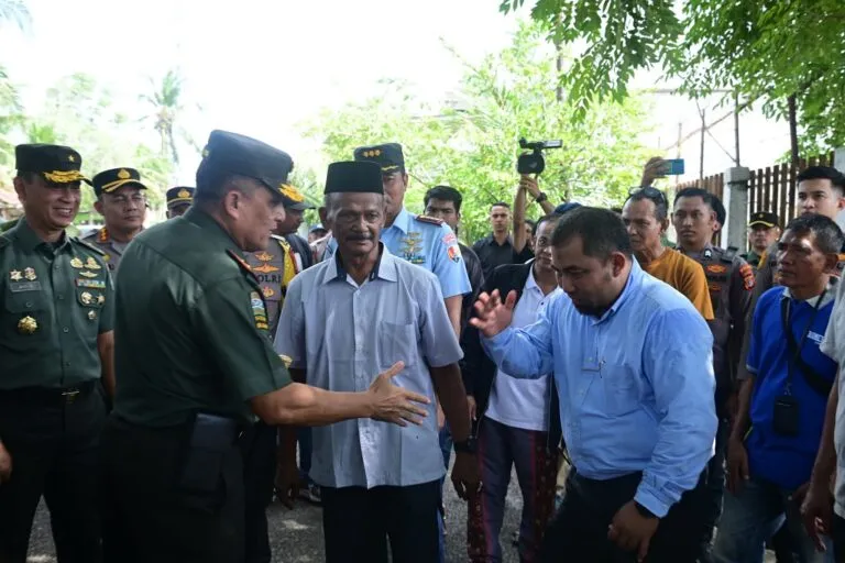 Pj Bupati Aceh Besar Hadiri Upacara Karya Bakti TNI