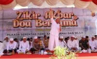 Ustadz Zul Arafah pimpin zikir Akbar Pilkada Damai 2024 di Mapolresta Banda Aceh