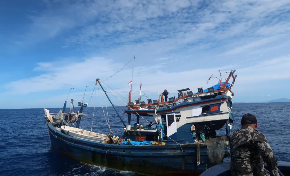PSDKP Lampulo tangkap dua kapal nelayan Aceh Besar, diduga langgar batas izin operasi
