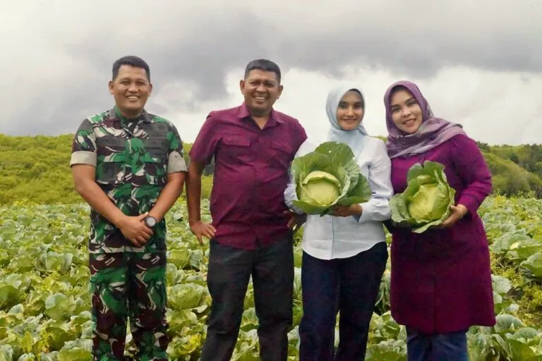 Kebun petani binaan Kodim 0119/BM panen raya, Danrem 011/Lilawangsa : inovasi dan kontribusi TNI untuk warga