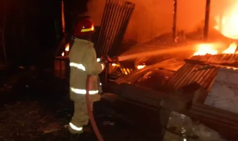 Uang tunai Rp40 juta dan rumah M Yatim warga Aceh Besar hangus terbakar