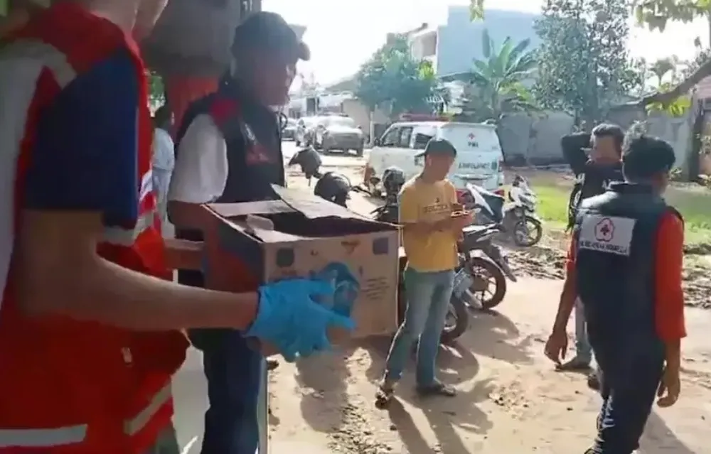 Warga Palembang temukan jasad bayi tanpa kepala di tumpukan sampah
