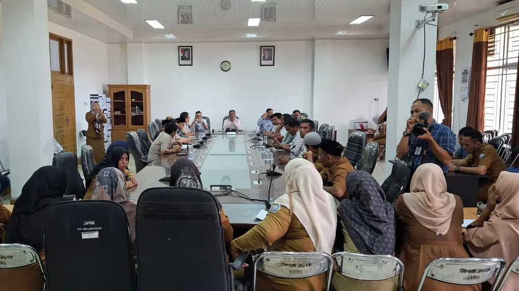 Tuntut kepastian diangkat sebagai ASN P3K, ratusan guru honorer temui Ketua DPRK Pidie Jaya