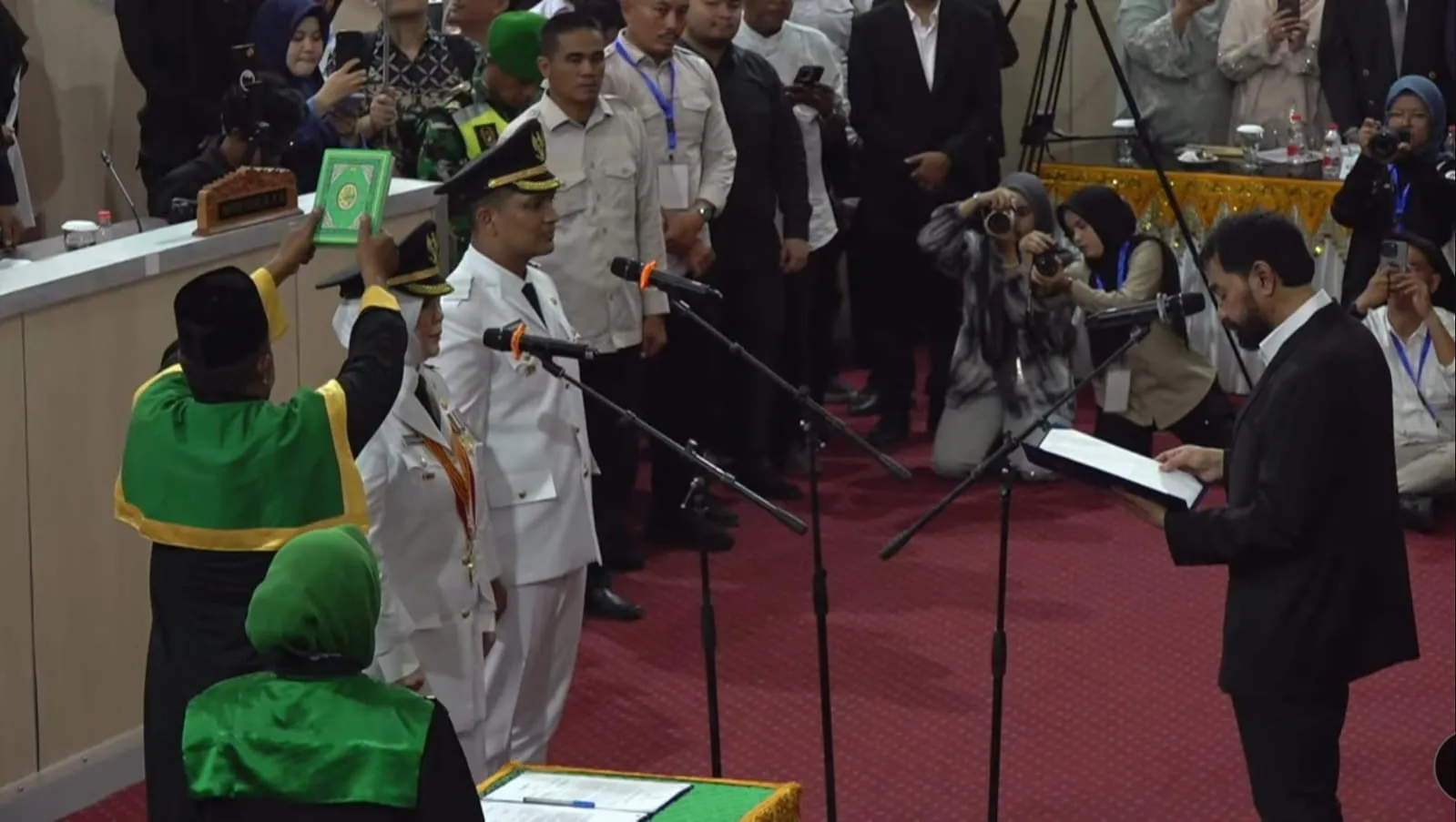 Illiza - Afdhal Resmi Dilantik jadi Wali Kota dan Wakil Walikota Banda Aceh