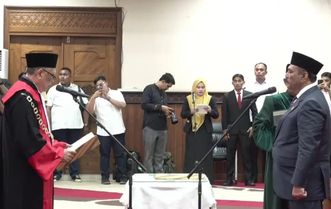 Ali Basrah Resmi Dilantik sebagai Wakil Ketua DPR Aceh 