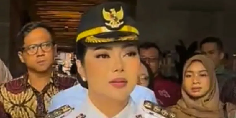 Tetap ikut retret di Akmil Magelang, Bupati Brebes yang juga kader PDI Perjuangan lawan keputusan Megawati tetap ikut retret