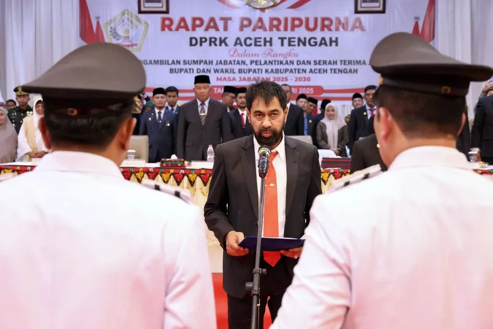 Usai kukuhkan Bupati Pidie dan Pidie Jaya, Mualem terbang ke Aceh Tengah lantik Halili Yoga