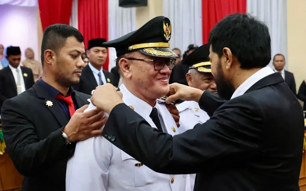 Mualem lantik Tagore sebagai Bupati Bener Meriah