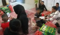 Isak tangis istri korban pembunuhan oknum TNI AL di Aceh Utara saat video call dengan Haji Uma