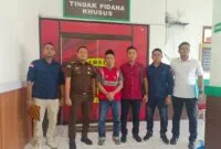 Polres Pidie serahkan Keuchik Gampong Suka Jaya ke jaksa dalam kasus korupsi dana desa senilai Rp329,77 juta