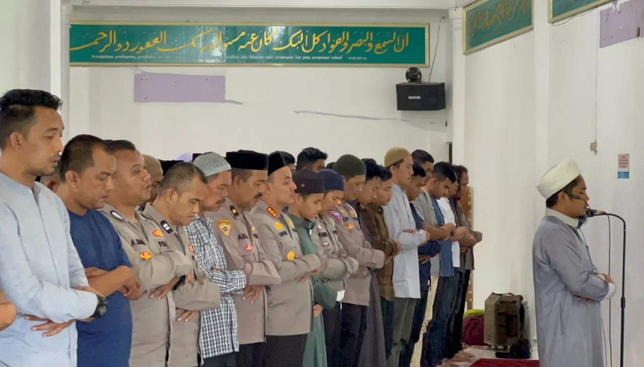 Tiga personel Polri di Lampung meninggal dunia, Kapolresta Banda Aceh gelar sholat ghaib